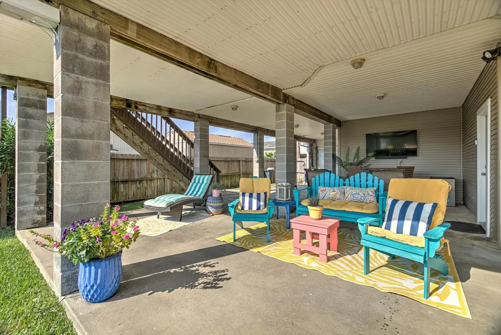 1095 Redfish Street Bayou Vista, TX 77563