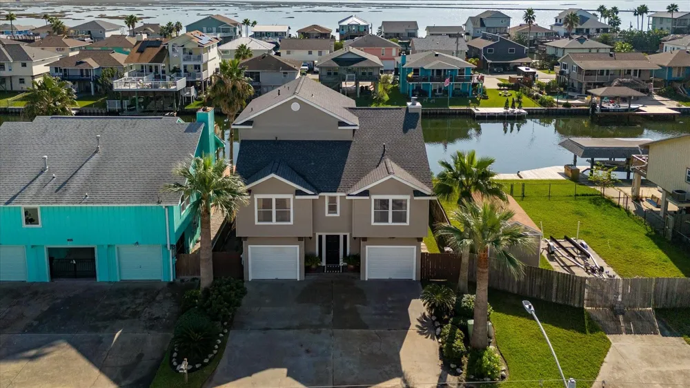 1095 Redfish Street Bayou Vista, TX 77563