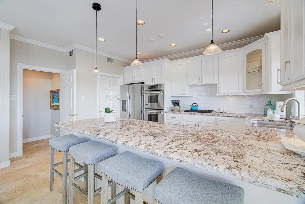 1095 Redfish Street Bayou Vista, TX 77563