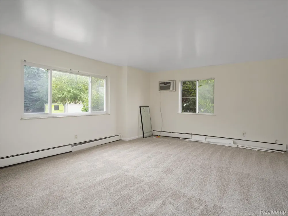 38576 Meadowdale Street Clinton Charter Township, MI 48036