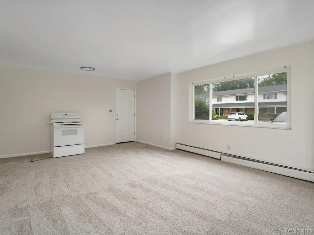 38576 Meadowdale Street Clinton Charter Township, MI 48036