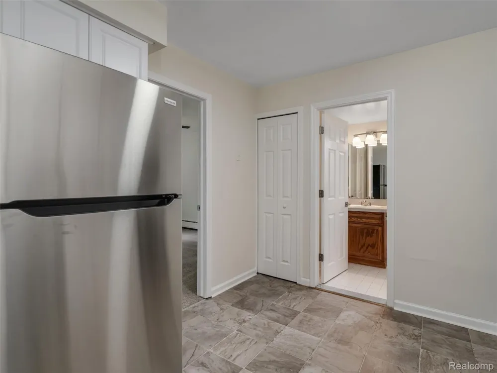 38576 Meadowdale Street Clinton Charter Township, MI 48036