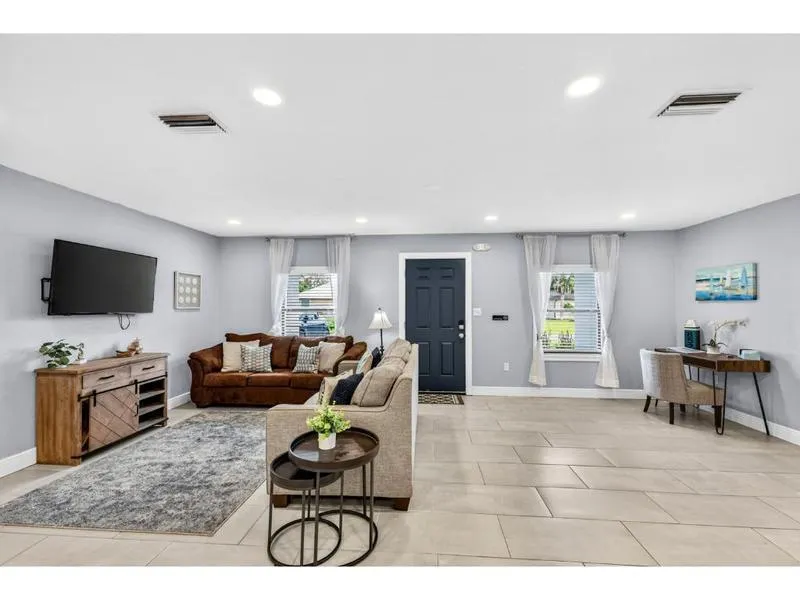 758 Beard Avenue Sebastian, FL 32958