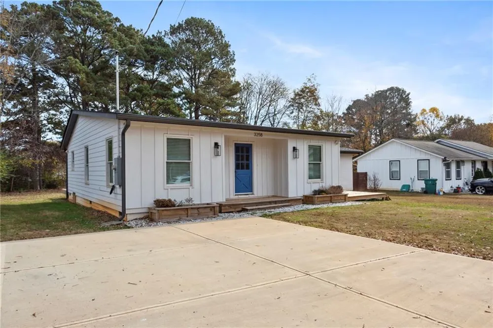 3258 Highland Drive SE Smyrna, GA 30080