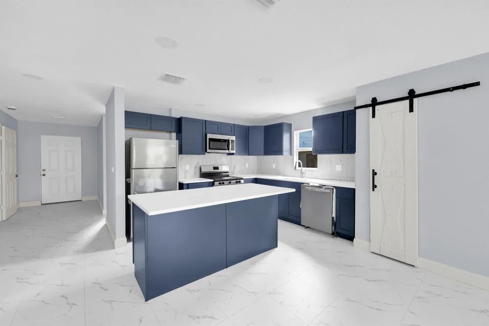 2002 Avenue M Fort Pierce, FL 34950