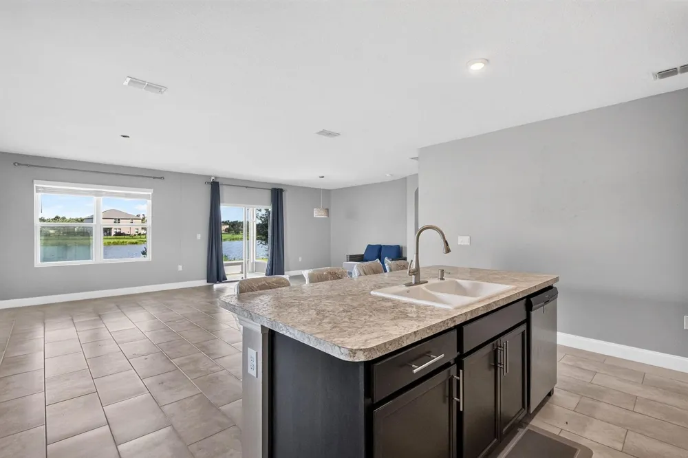 8649 Cobblestone Drive Fort Pierce, FL 34945