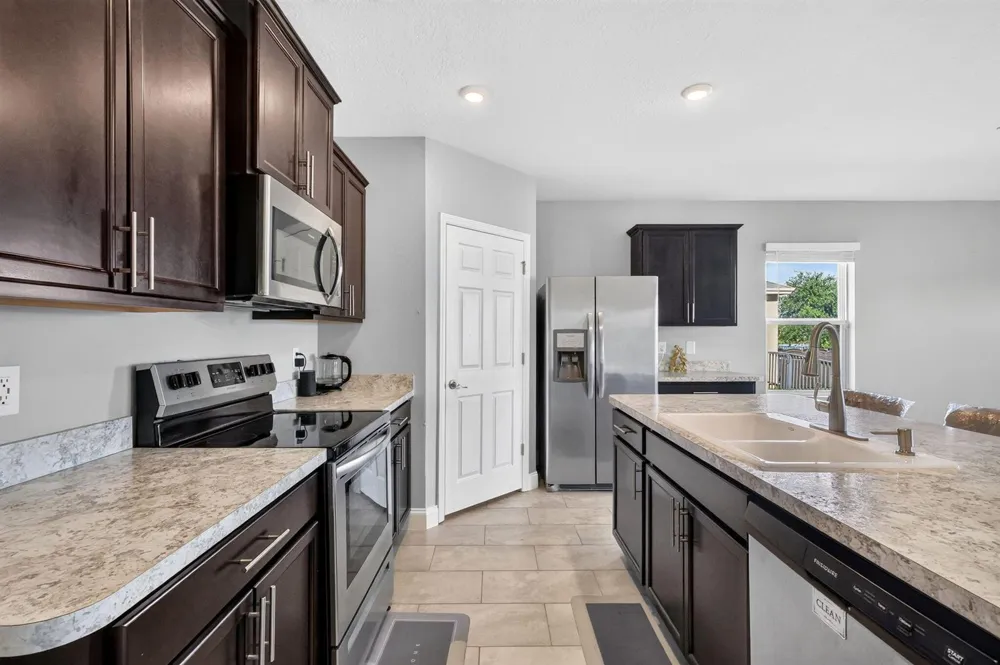 8649 Cobblestone Drive Fort Pierce, FL 34945