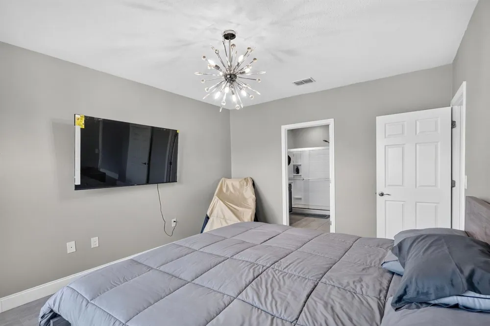 8649 Cobblestone Drive Fort Pierce, FL 34945