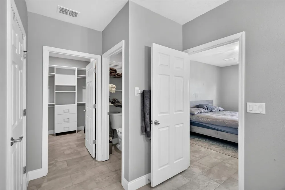 8649 Cobblestone Drive Fort Pierce, FL 34945
