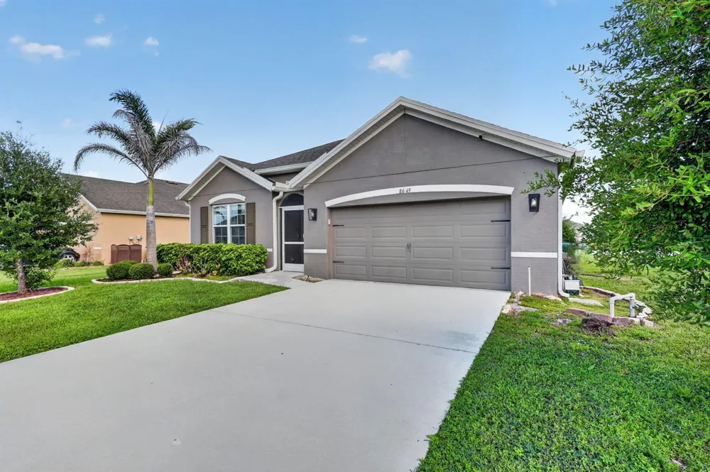 8649 Cobblestone Drive Fort Pierce, FL 34945