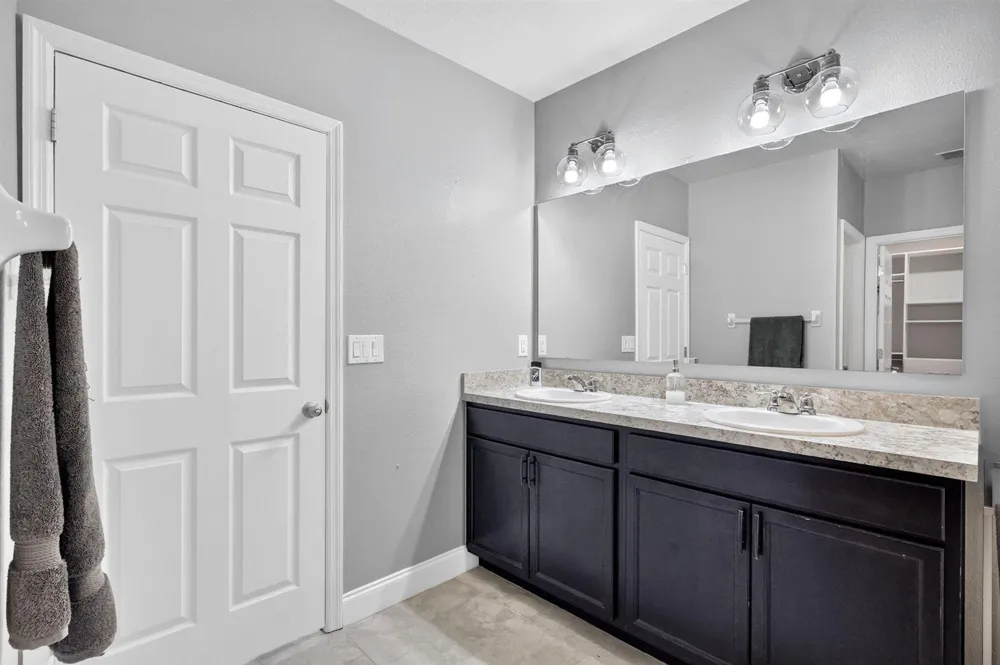 8649 Cobblestone Drive Fort Pierce, FL 34945