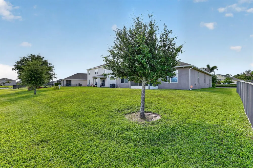 8649 Cobblestone Drive Fort Pierce, FL 34945