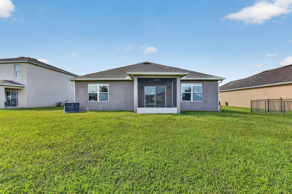 8649 Cobblestone Drive Fort Pierce, FL 34945