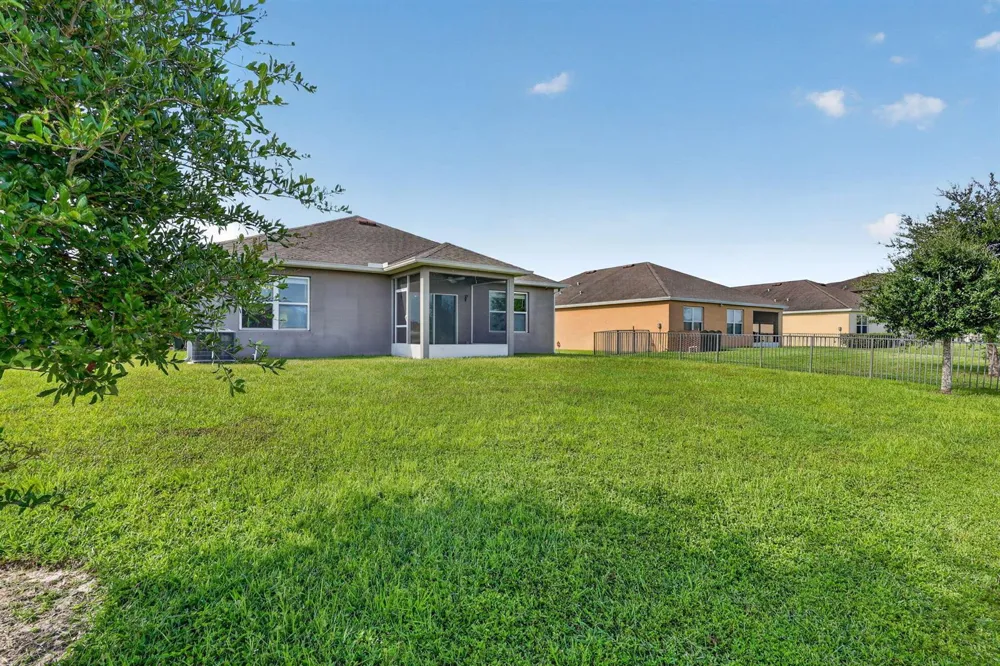 8649 Cobblestone Drive Fort Pierce, FL 34945