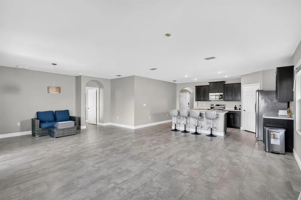 8649 Cobblestone Drive Fort Pierce, FL 34945