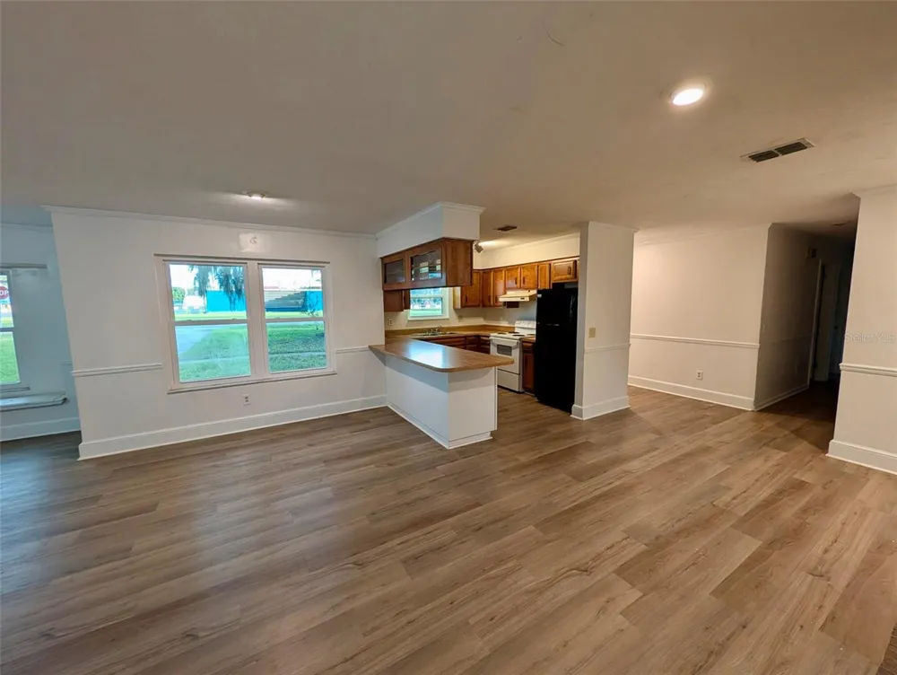 507 GOVERNOR AVENUE NE Branford, FL 32008