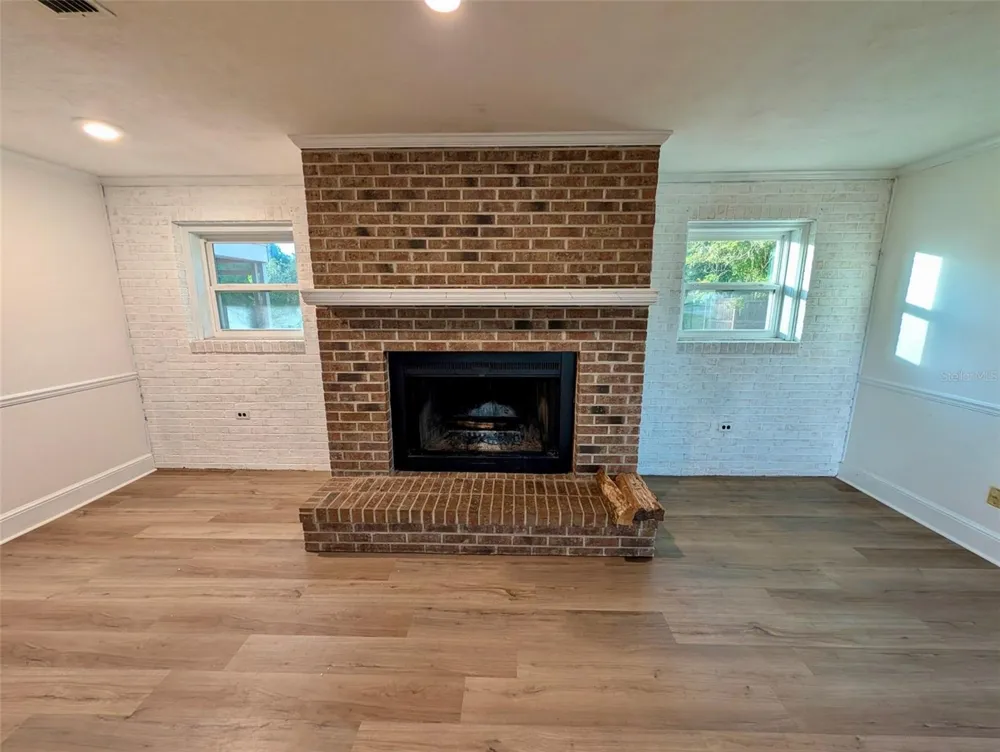 507 GOVERNOR AVENUE NE Branford, FL 32008