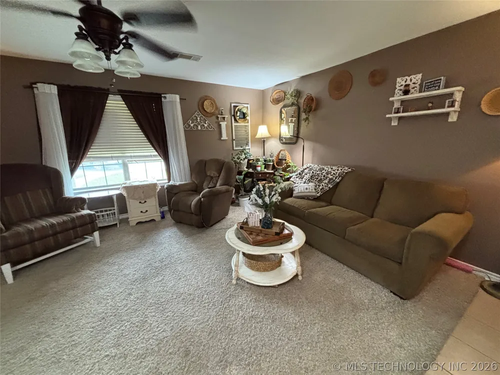 1011 49th Durant, OK 74701