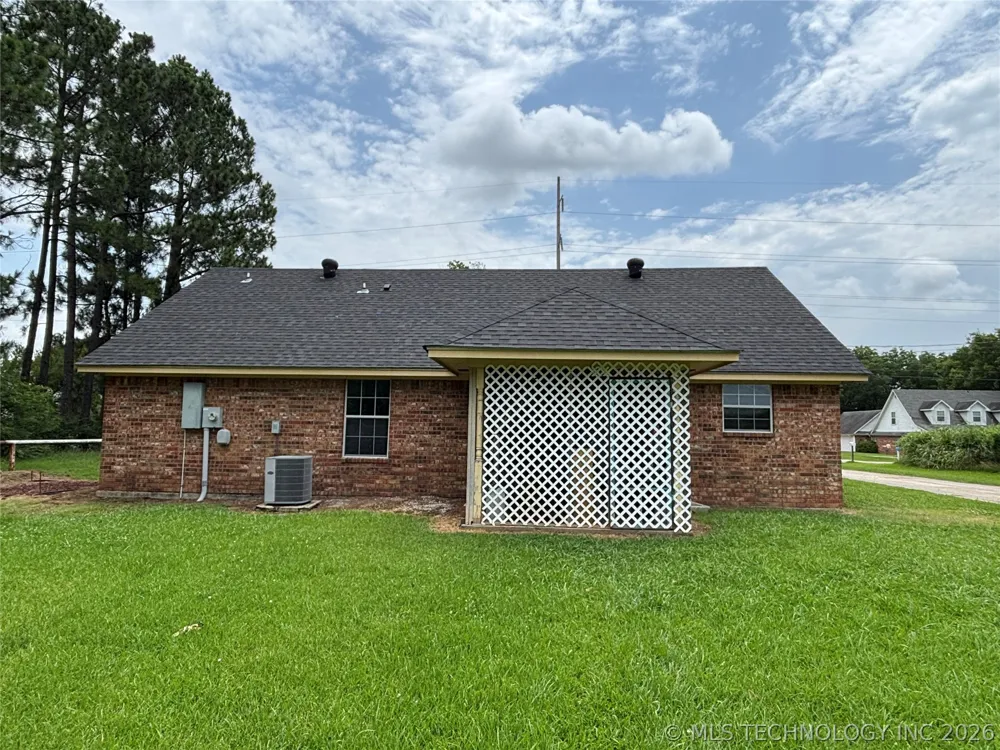 1011 49th Durant, OK 74701