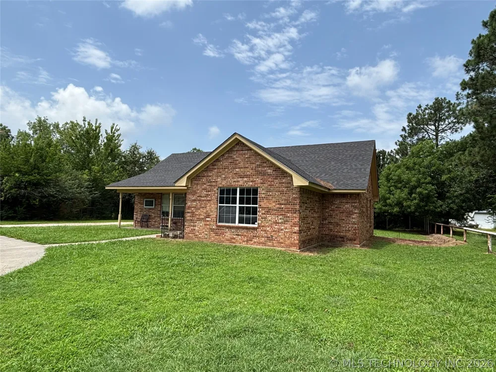 1011 49th Durant, OK 74701