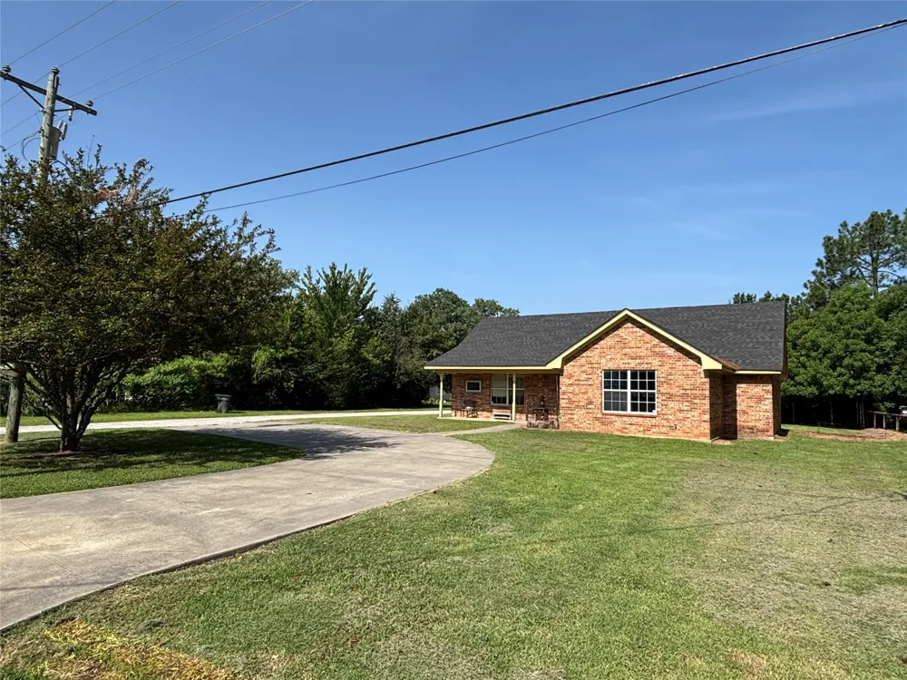 1011 49th Durant, OK 74701