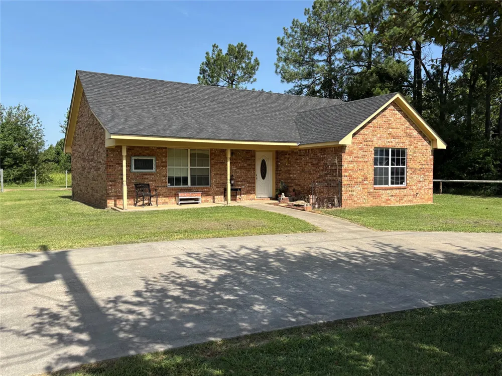 1011 49th Durant, OK 74701