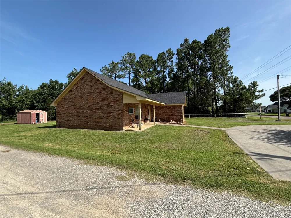 1011 49th Durant, OK 74701