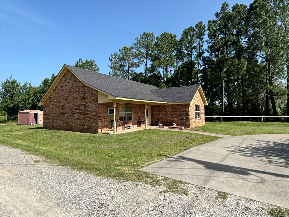 1011 49th Durant, OK 74701
