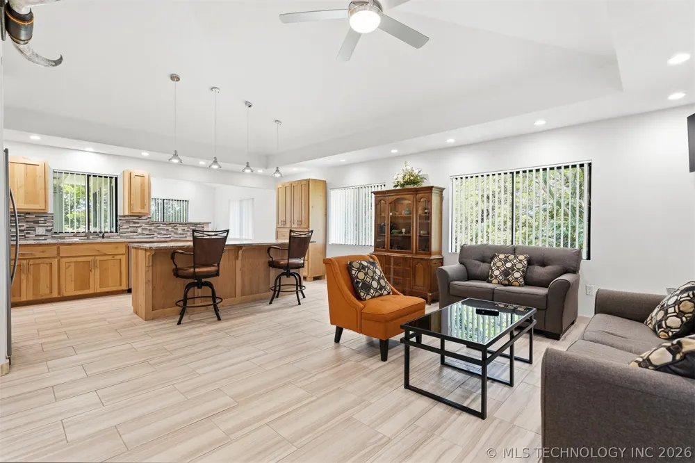 7157 Meridian Lone Grove, OK 73401