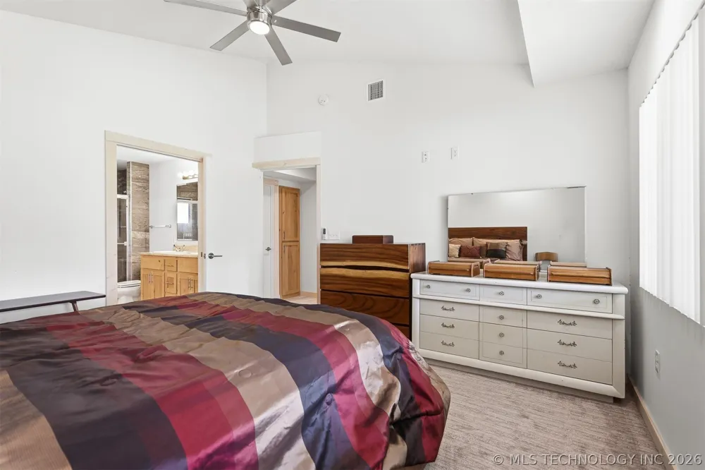 7157 Meridian Lone Grove, OK 73401