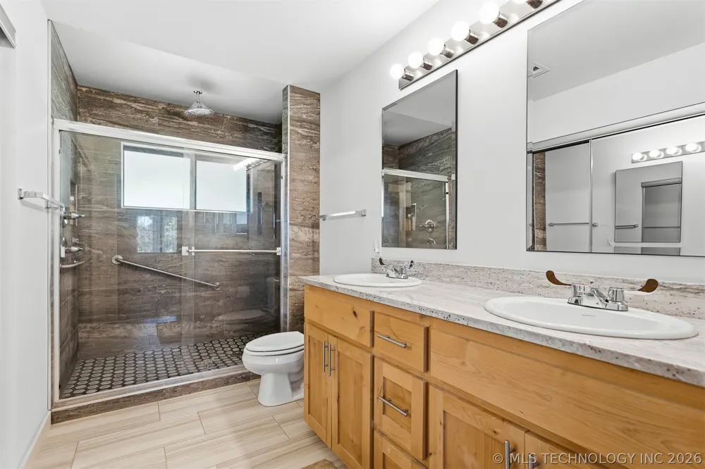 7157 Meridian Lone Grove, OK 73401