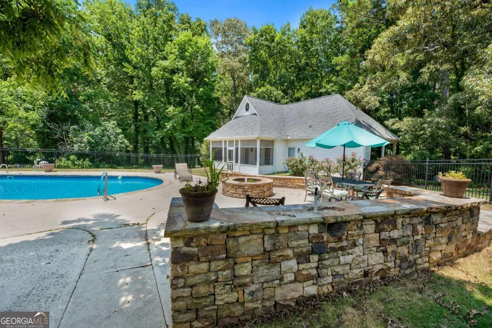 1031 Sandy Creek RD Fayetteville, GA 30214