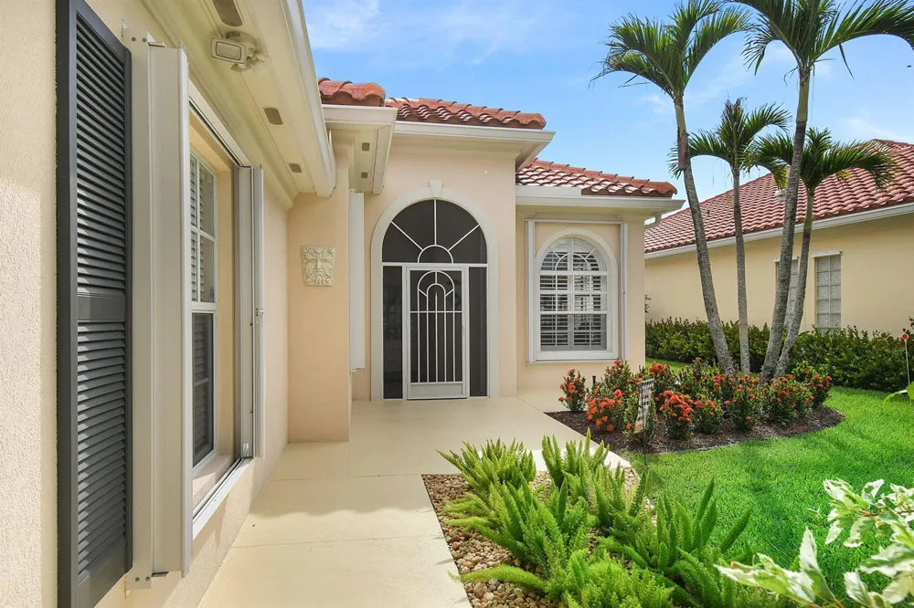 9088 SE La Creek Court Hobe Sound, FL 33455