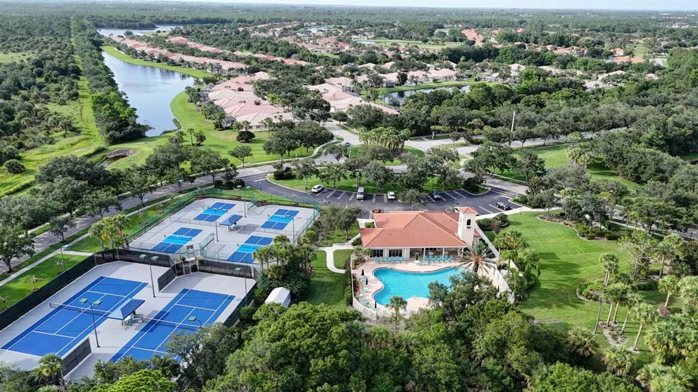 9088 SE La Creek Court Hobe Sound, FL 33455