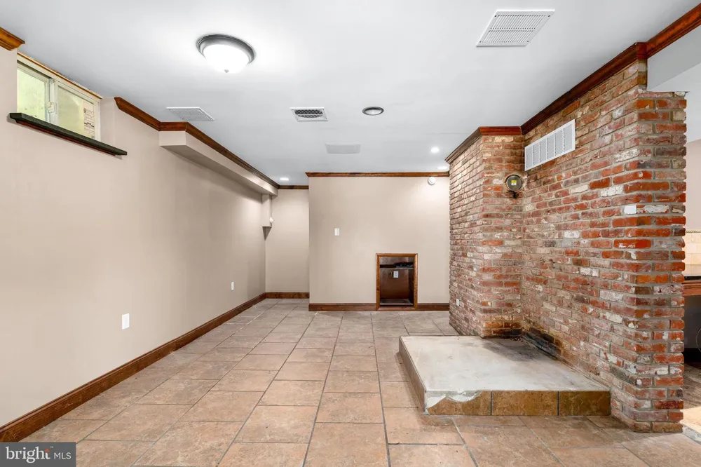 99 E LEWIS SHORE ROAD Elkton, MD 21921