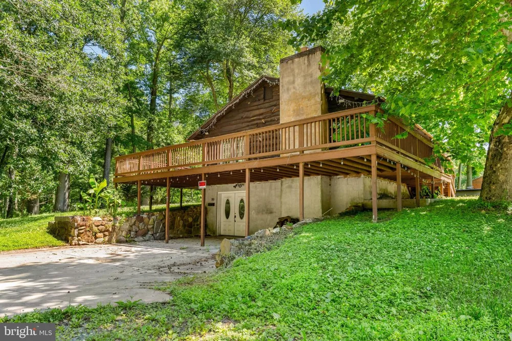 99 E LEWIS SHORE ROAD Elkton, MD 21921