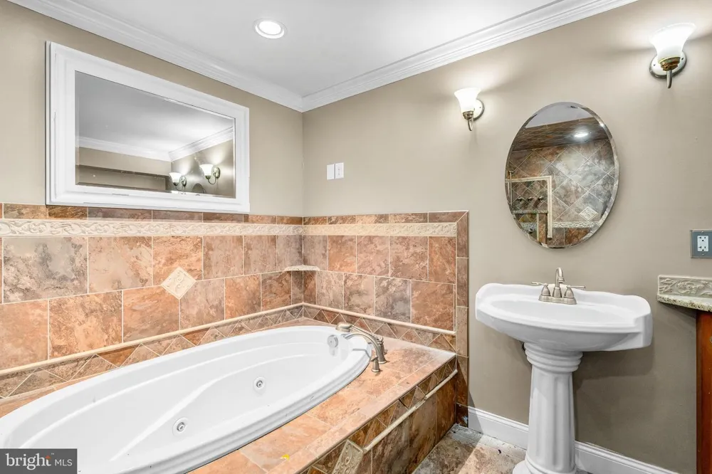 99 E LEWIS SHORE ROAD Elkton, MD 21921