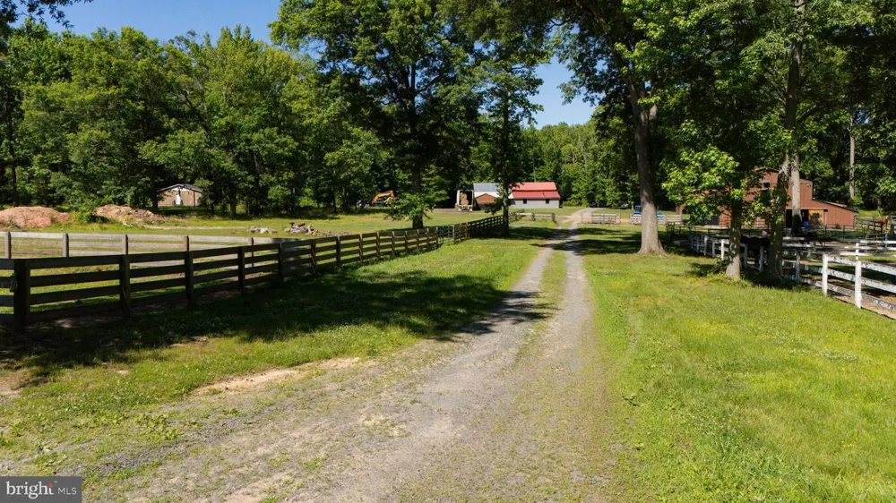 99 E LEWIS SHORE ROAD Elkton, MD 21921