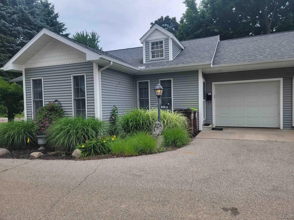 959 W Maumee Street Adrian City, MI 49221