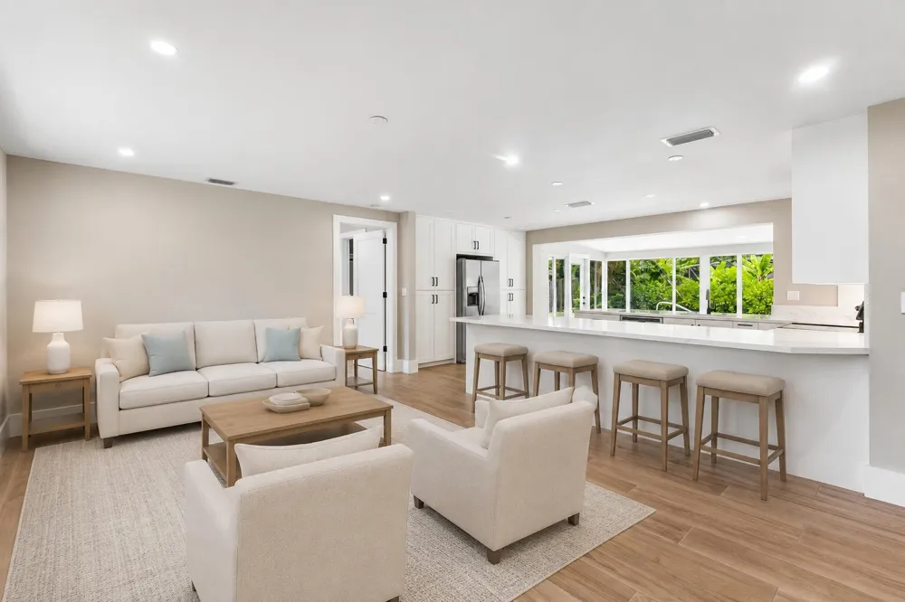 945 Westwind Drive North Palm Beach, FL 33408