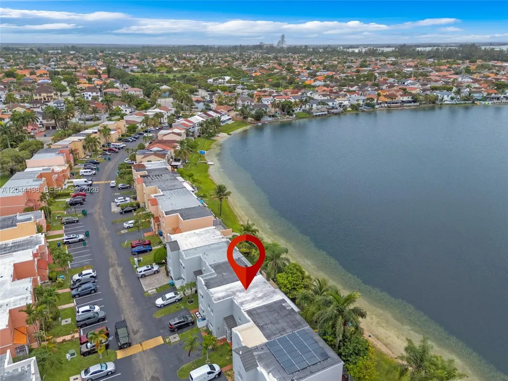 12427 NW 7th Ln Miami, FL 33182