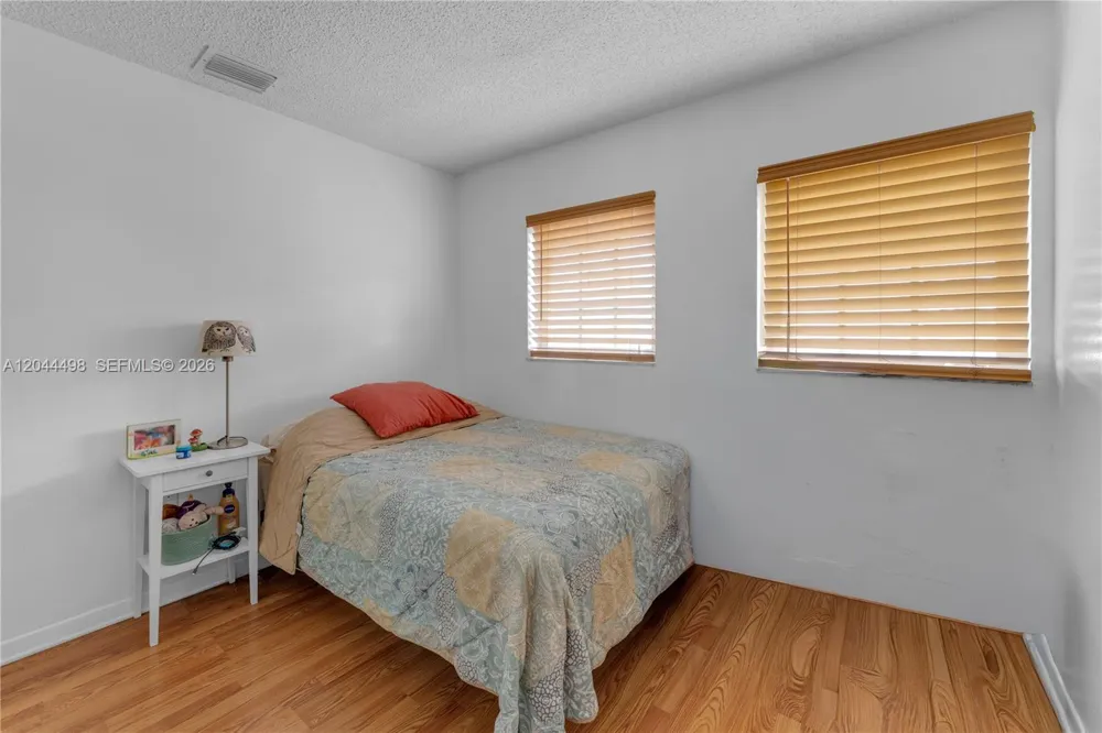 12427 NW 7th Ln Miami, FL 33182