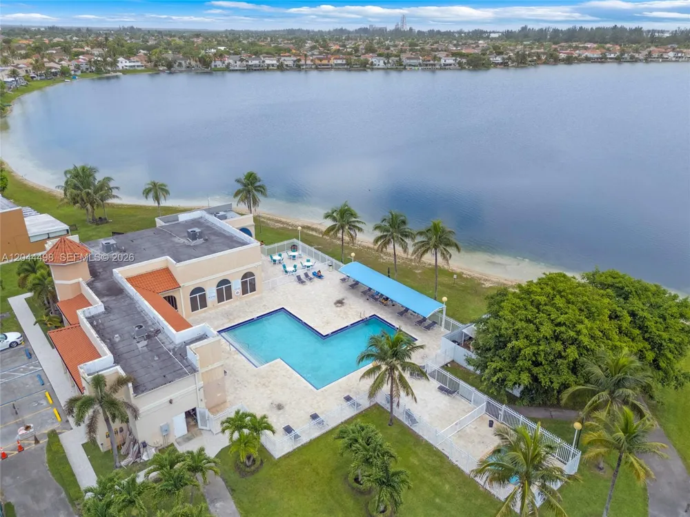 12427 NW 7th Ln Miami, FL 33182