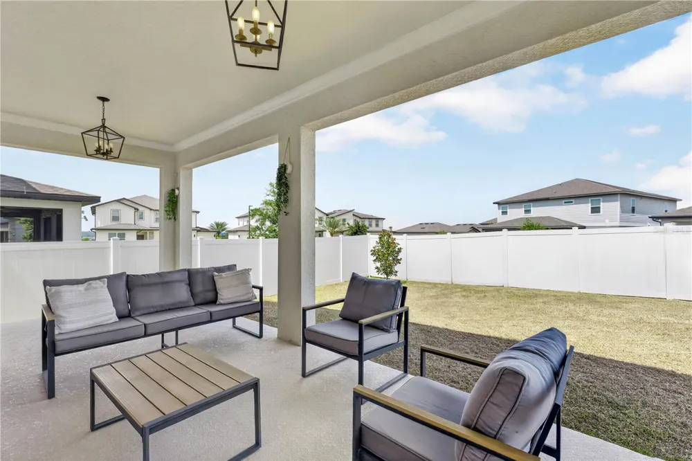2326 RAVEN RIDGE ROAD Minneola, FL 34715