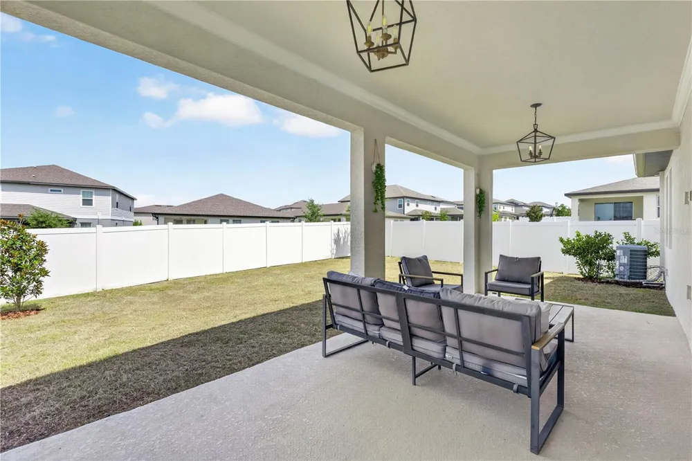 2326 RAVEN RIDGE ROAD Minneola, FL 34715