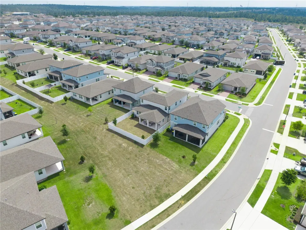 2326 RAVEN RIDGE ROAD Minneola, FL 34715