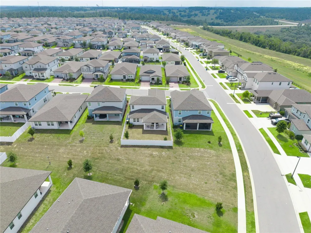 2326 RAVEN RIDGE ROAD Minneola, FL 34715