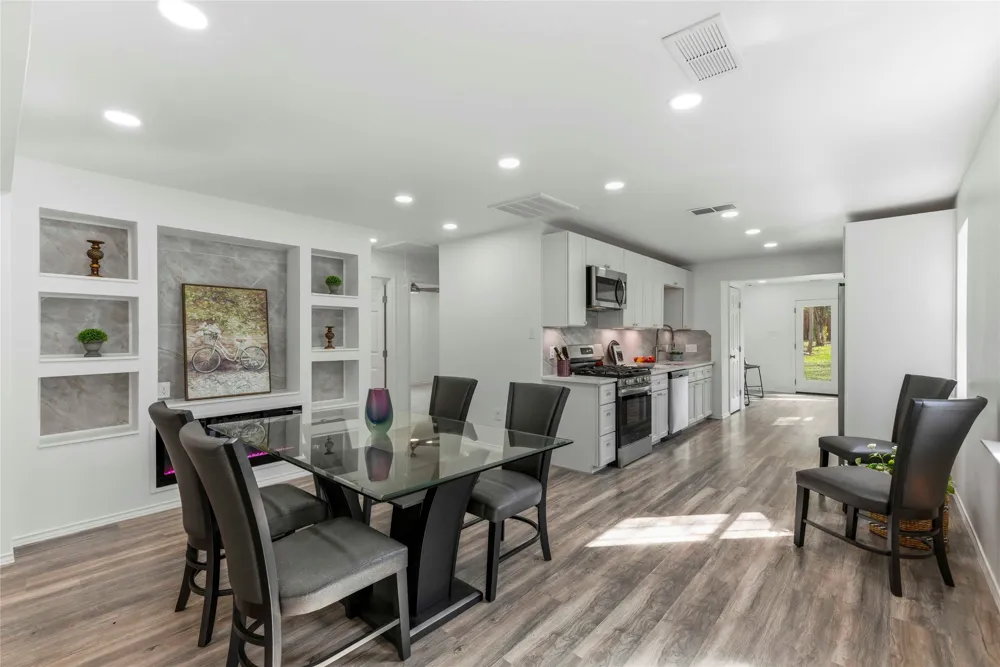 7309 Blessing Avenue Austin, TX 78752