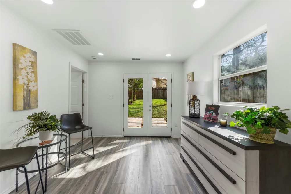 7309 Blessing Avenue Austin, TX 78752