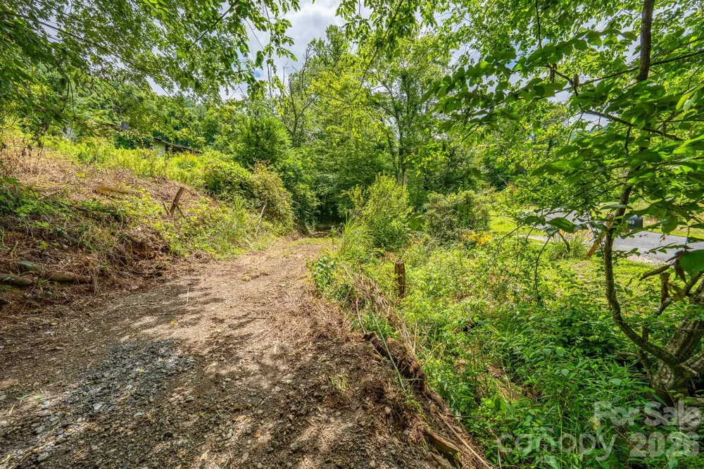 789 Jarrett Cove Road Marshall, NC 28753